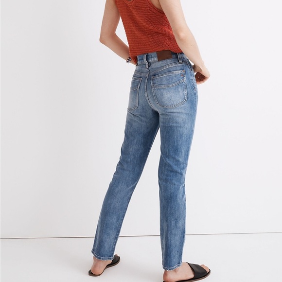The Perfect Vintage Highrise Jean in Silverleaf Wash: Retro Pocket Edition - Picture 2 of 9